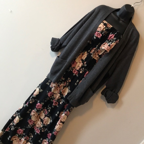 Large Floral Off The Shoulder Dress - Picture 14 of 15
